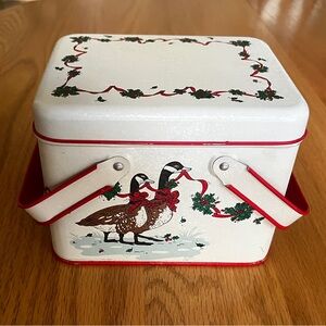 Vintage Festive Holiday Tin with Geese Design